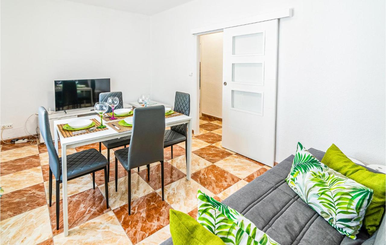 Beautiful Apartment In Cordoba With Kitchenette Eksteriør bilde