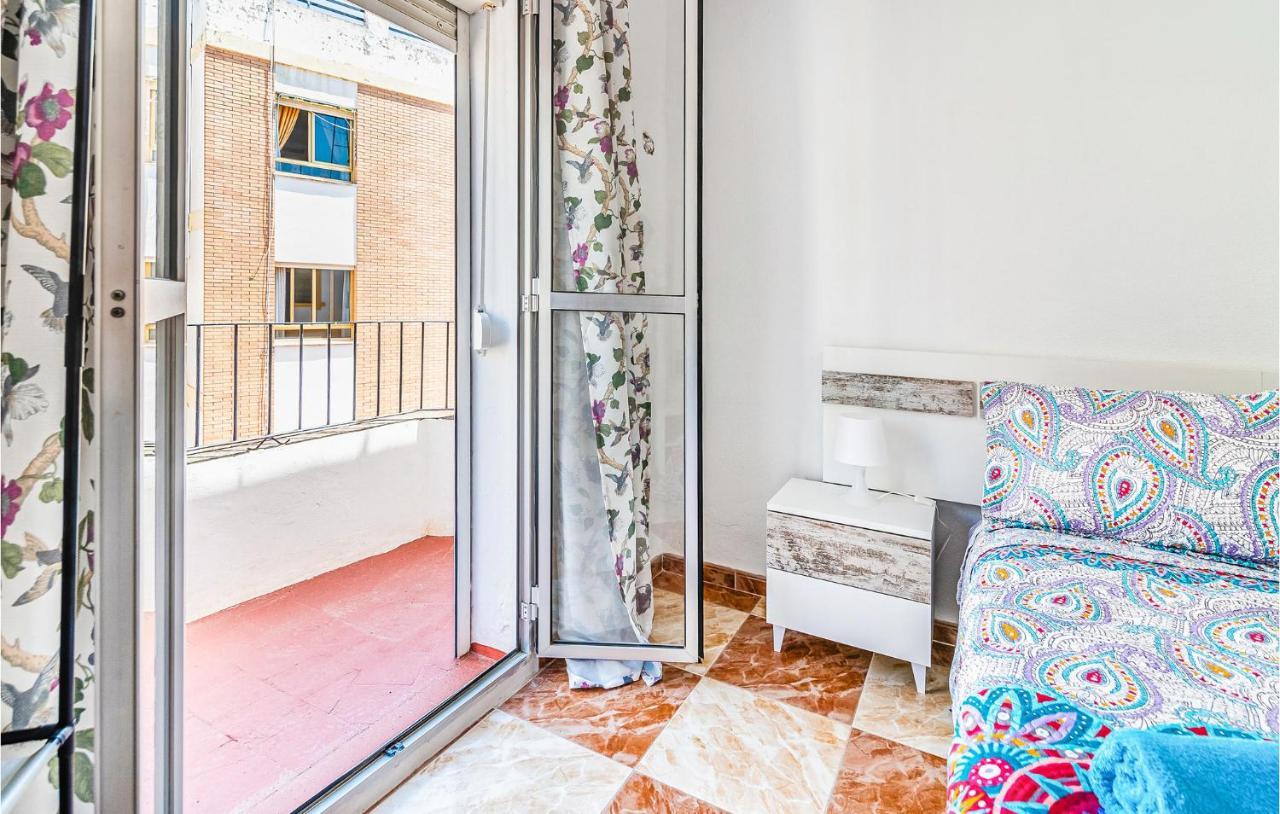 Beautiful Apartment In Cordoba With Kitchenette Eksteriør bilde